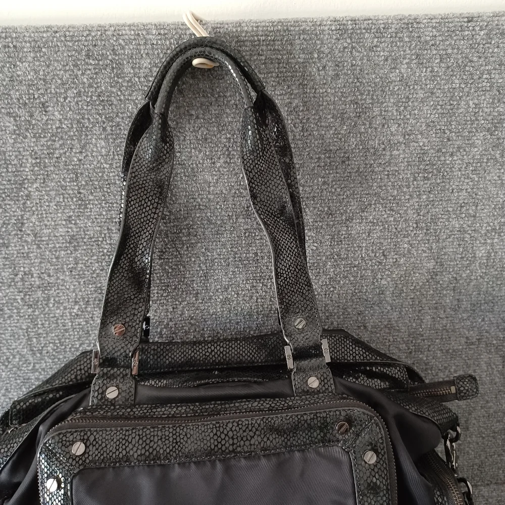 Tory Burch Diaper Bag Shoulder Strap Crossbody Color Black With Changing Pad